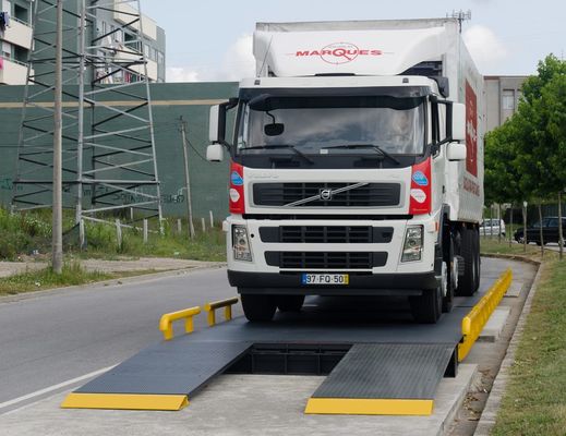 Draagbare oplossing voor het wegen van assen voor nauwkeurige belastingbewaking
