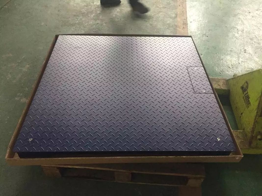 Gewichtsschaal voor industriële vloeren met een lage profiel met toegang tot de helling en hoge precisie-belastingcellen